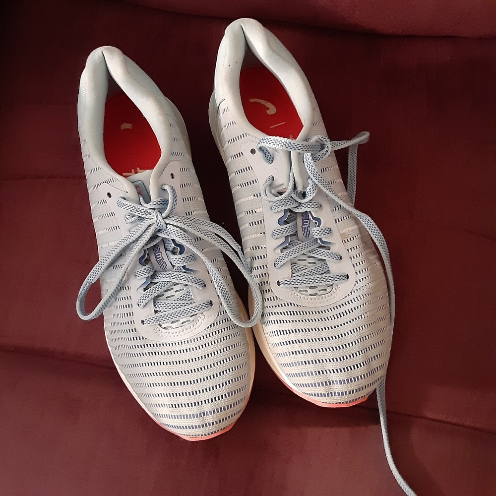 Asics DynaFlyte3 Feel Fast Sneakers Size 7.5